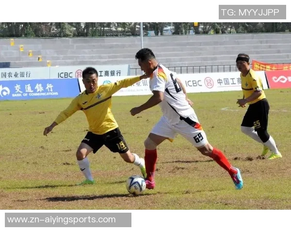 激情四溢的足球比赛:团队合作与个人技艺的完美结合 激情四溢的足球比赛:团队合作与个人技艺的完美结合